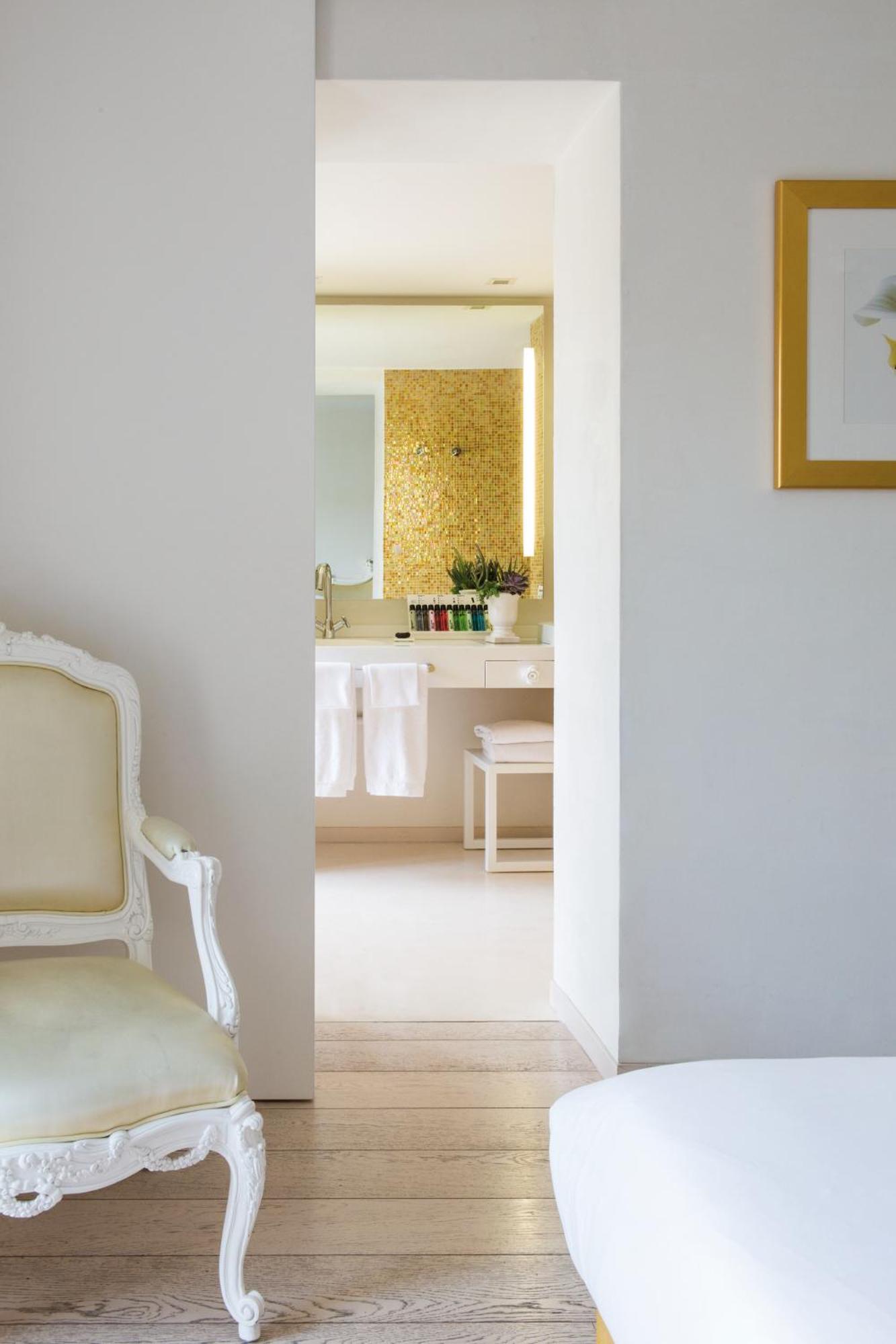 Deluxe Tweepersoonskamer met 1 of 2 Bedden en Terras - Gratis Toegang tot de Spa