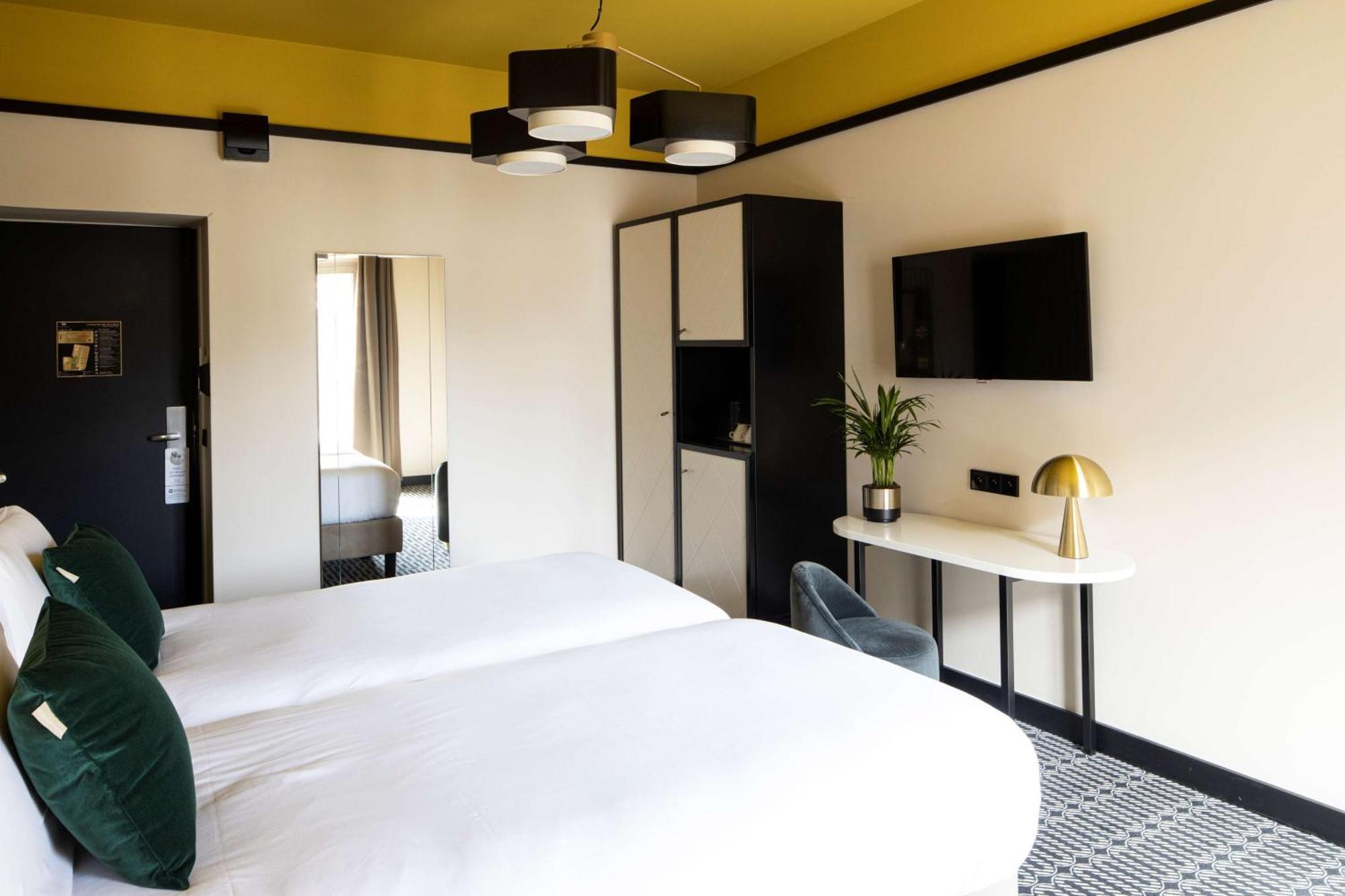 Superior Queen Room,1273785400:JPEG