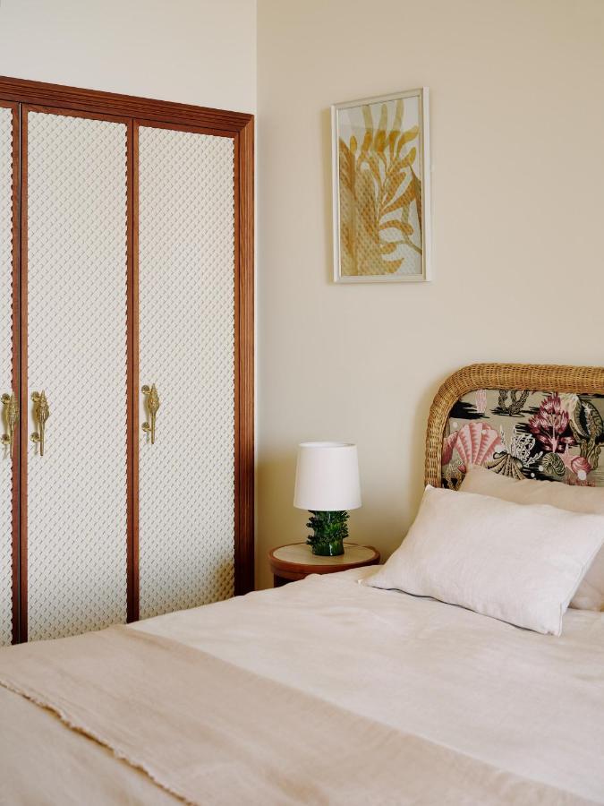 Chambre Double Supérieure - Vue sur Jardin ou Cour