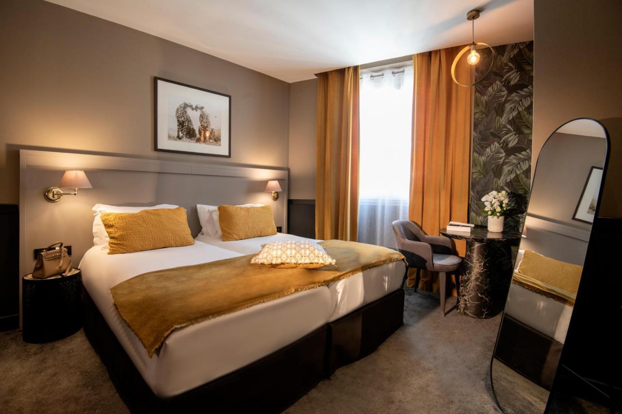 Deluxe Queen Room