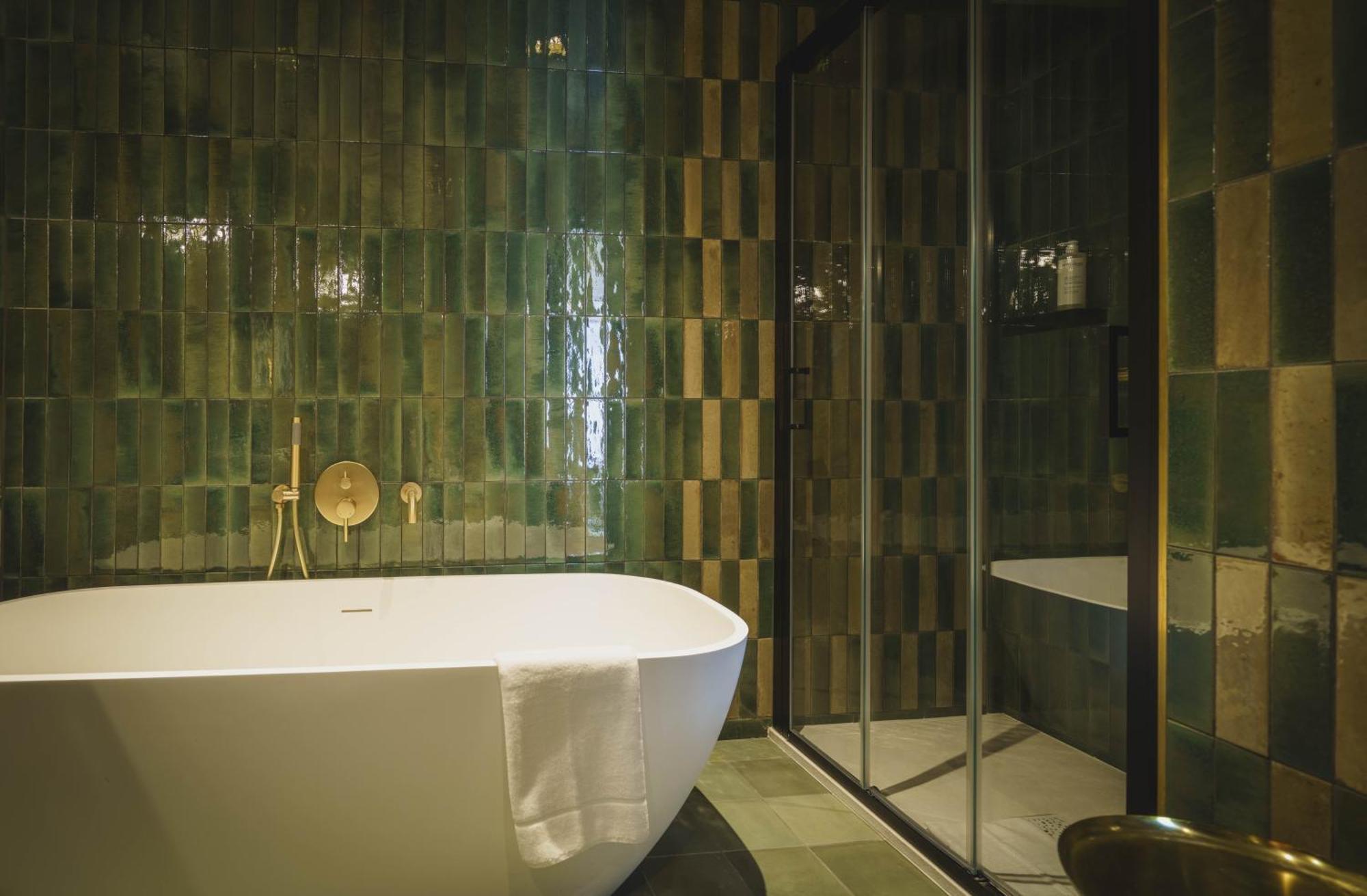 Junior suite met Douche en Bad