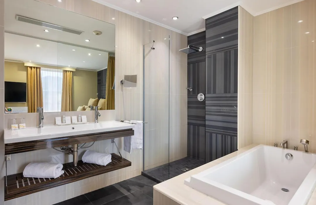 Best Western Plus Hotel Massena Nice-1