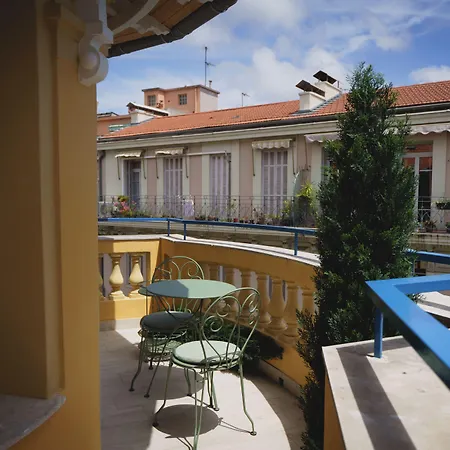 Hotel Gounod Fully Renovated-3